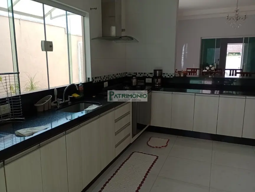 Foto 2 de Casa com 3 quartos à venda, 350m2 em Jaguariuna - SP