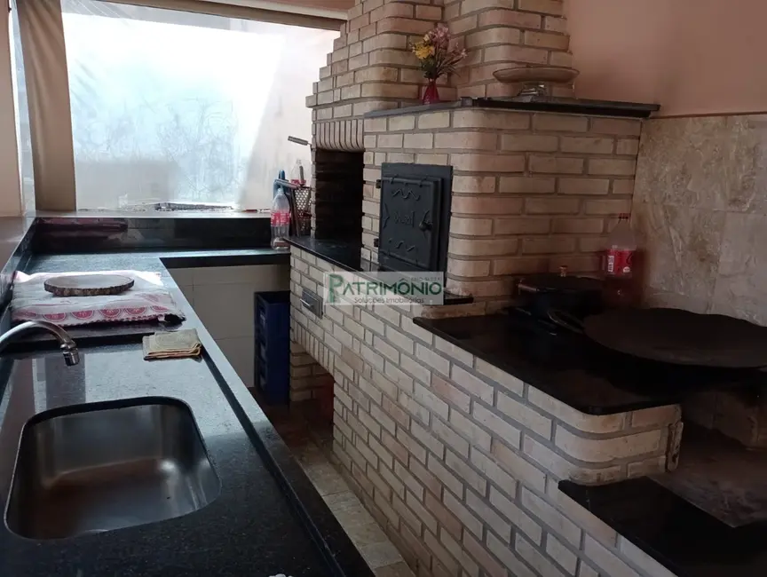 Foto 8 de Casa com 3 quartos à venda, 350m2 em Jaguariuna - SP