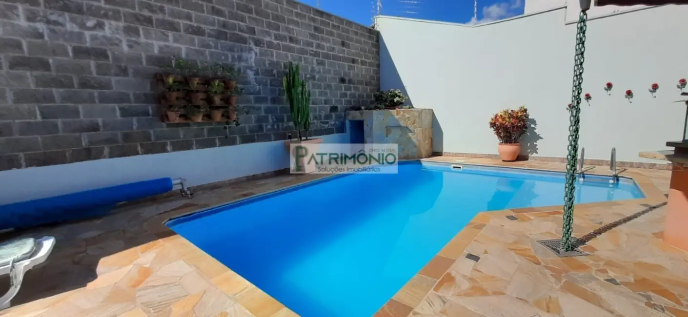 Foto 5 de Casa de Condomínio com 3 quartos à venda, 243m2 em Jaguariuna - SP