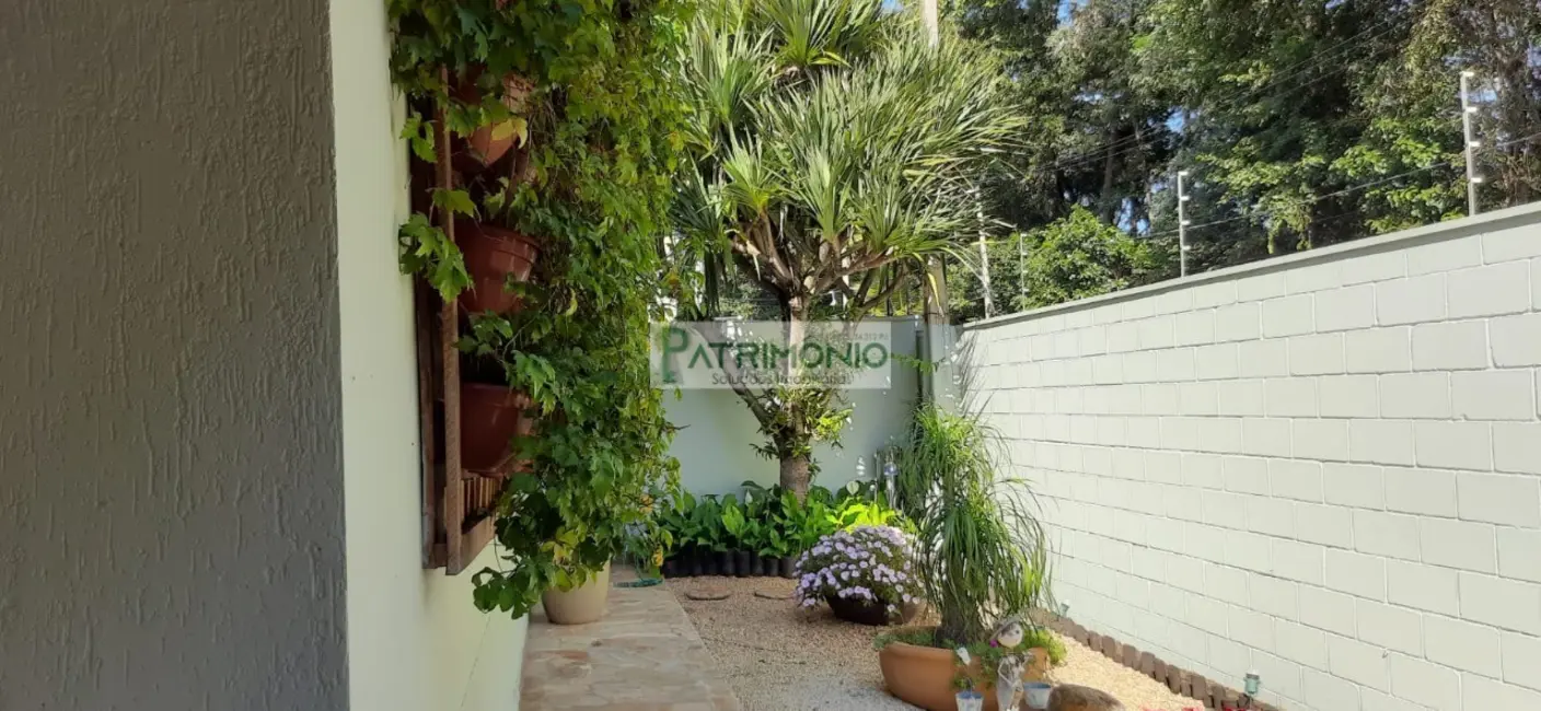 Foto 6 de Casa de Condomínio com 3 quartos à venda, 243m2 em Jaguariuna - SP