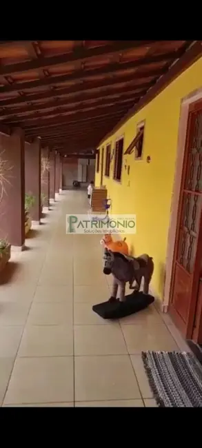 Foto 3 de Casa com 2 quartos à venda, 203m2 em Jaguariuna - SP