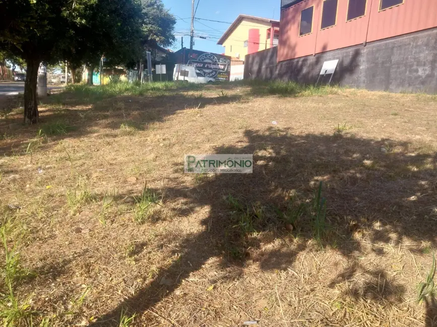 Foto 1 de Terreno / Lote à venda, 315m2 em Centro, Jaguariuna - SP