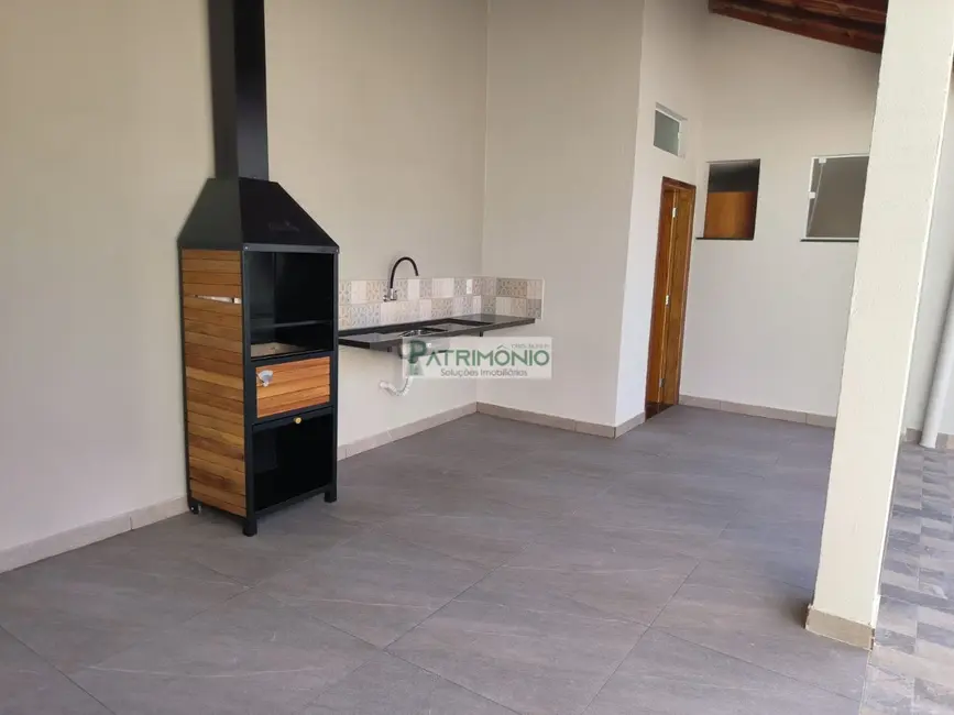 Foto 1 de Casa com 3 quartos à venda, 140m2 em Pedreira - SP
