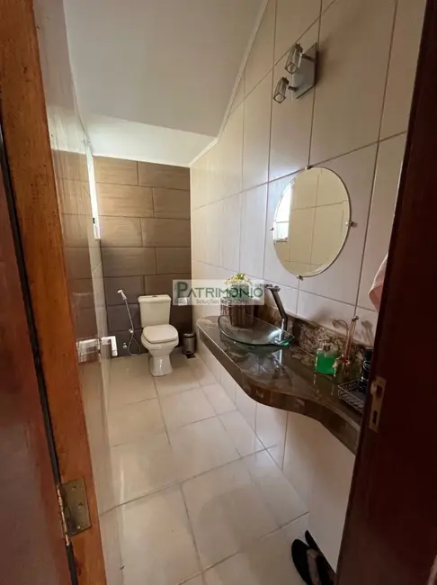 Foto 8 de Casa de Condomínio com 3 quartos à venda, 214m2 em Jaguariuna - SP