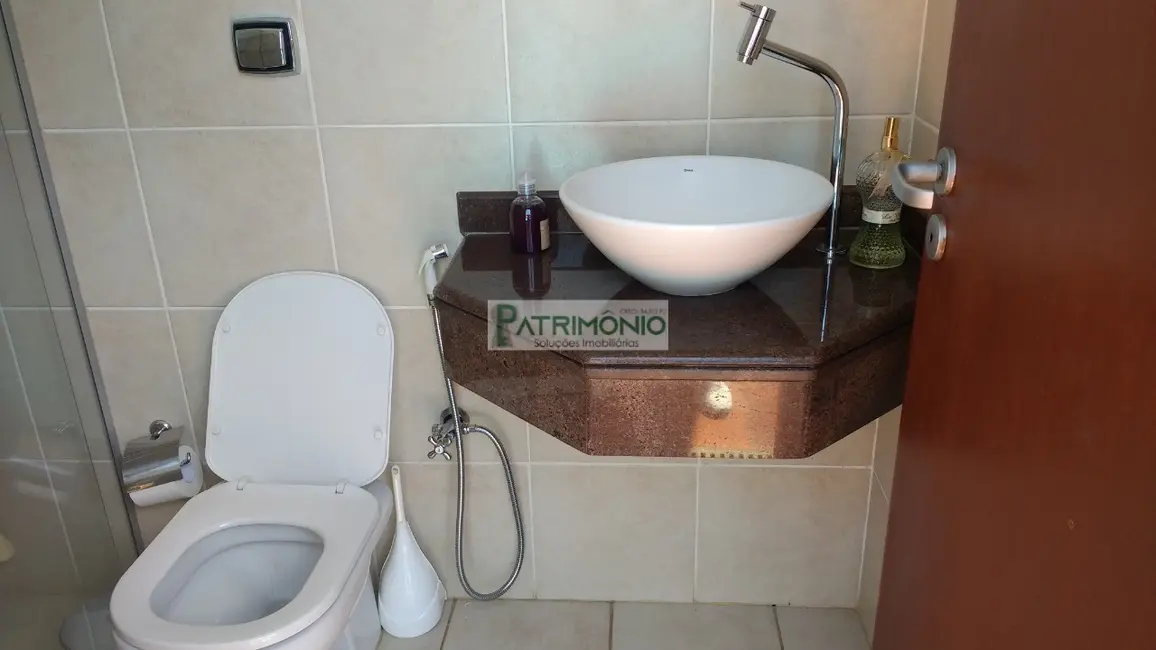 Foto 4 de Casa com 1 quarto à venda e para alugar, 70m2 em Jaguariuna - SP