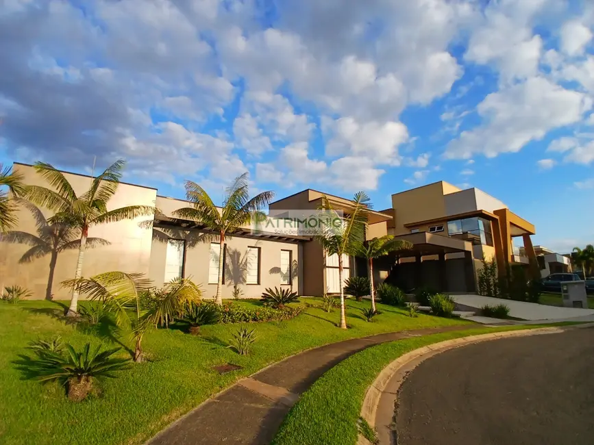 Foto 1 de Casa de Condomínio com 4 quartos à venda, 298m2 em Jaguariuna - SP