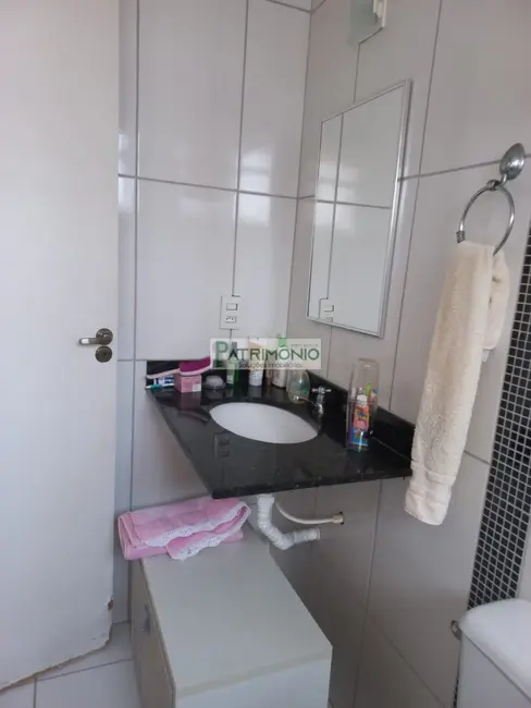 Foto 6 de Apartamento com 2 quartos à venda, 67m2 em Jaguariuna - SP