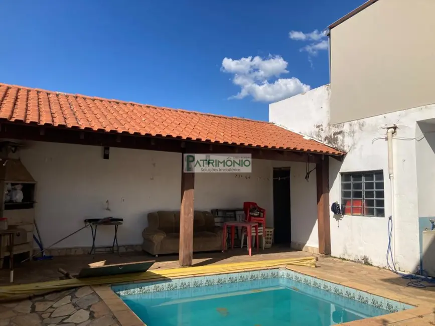 Foto 7 de Casa com 3 quartos à venda, 306m2 em Jaguariuna - SP