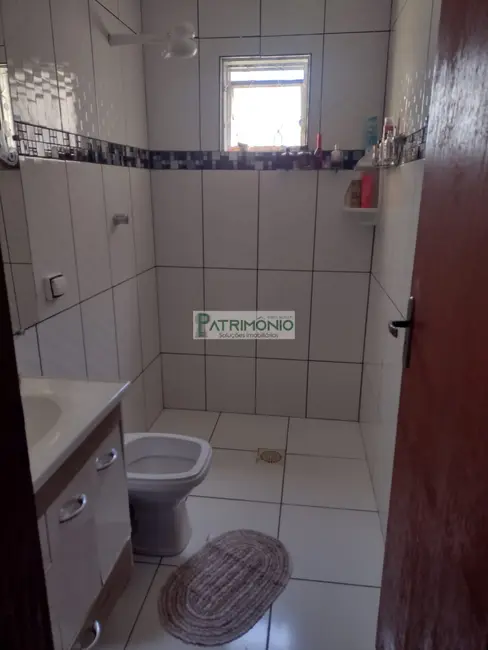 Foto 3 de Casa com 3 quartos à venda, 90m2 em Santo Antonio De Posse - SP