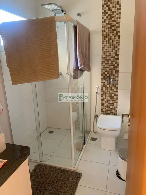 Foto 3 de Casa de Condomínio com 3 quartos à venda, 220m2 em Bela Vista, Paulinia - SP