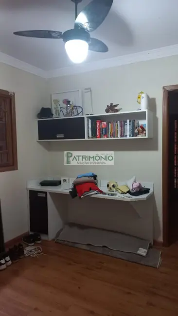 Foto 3 de Chácara com 4 quartos à venda, 352m2 em Jaguariuna - SP