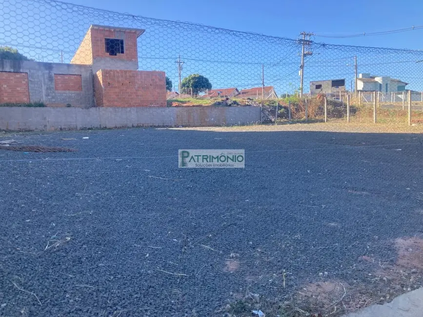 Foto 2 de Terreno / Lote à venda, 550m2 em Jaguariuna - SP