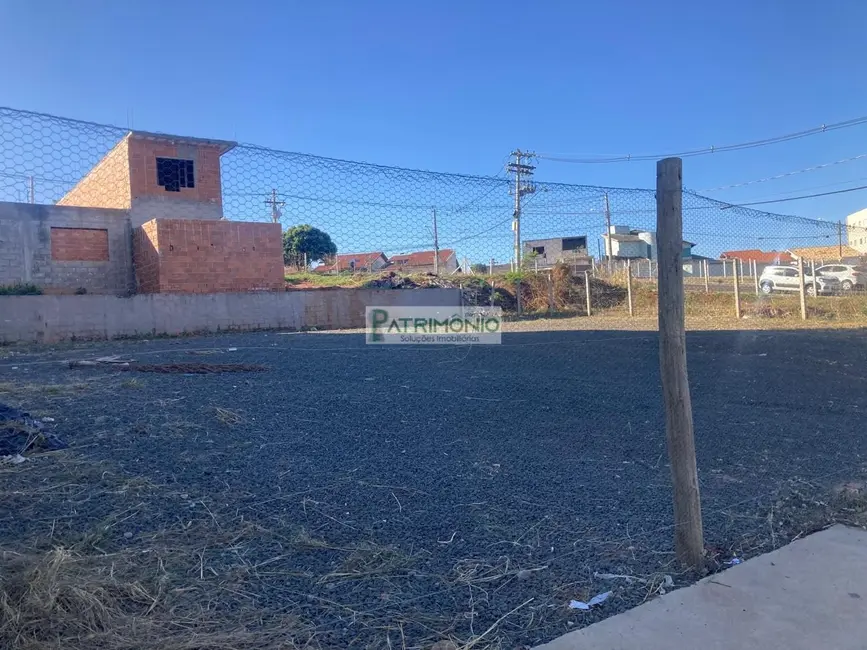 Foto 3 de Terreno / Lote à venda, 550m2 em Jaguariuna - SP