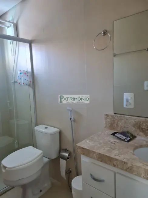 Foto 3 de Casa com 2 quartos à venda, 130m2 em Jaguariuna - SP