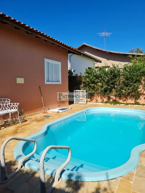 Foto 1 de Casa com 2 quartos à venda, 130m2 em Jaguariuna - SP