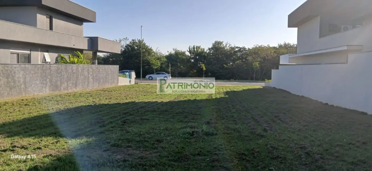 Foto 1 de Terreno / Lote à venda, 615m2 em Jaguariuna - SP