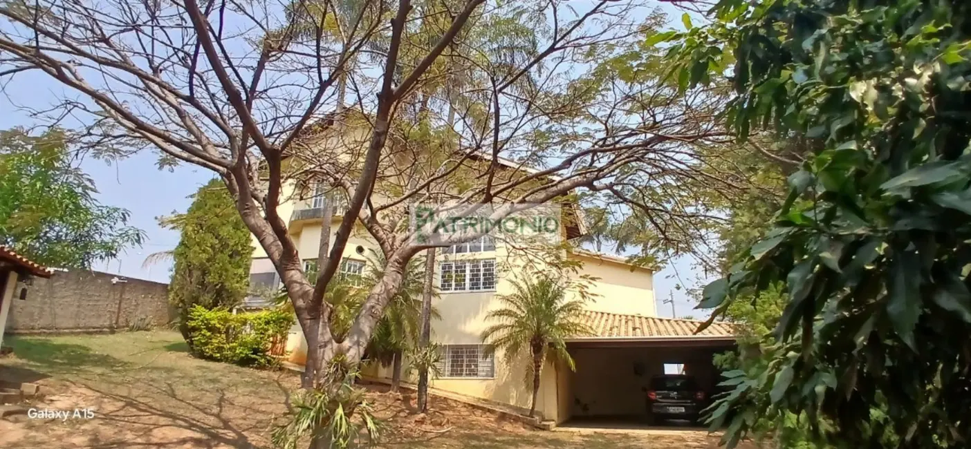 Foto 2 de Casa com 4 quartos à venda, 303m2 em Jaguariuna - SP