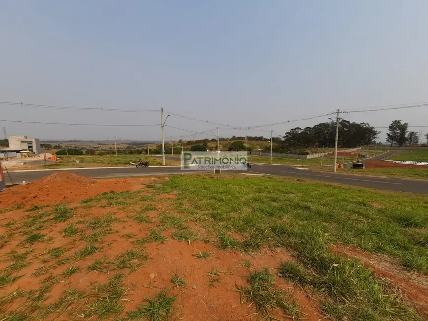 Foto 2 de Terreno / Lote à venda, 357m2 em Jaguariuna - SP