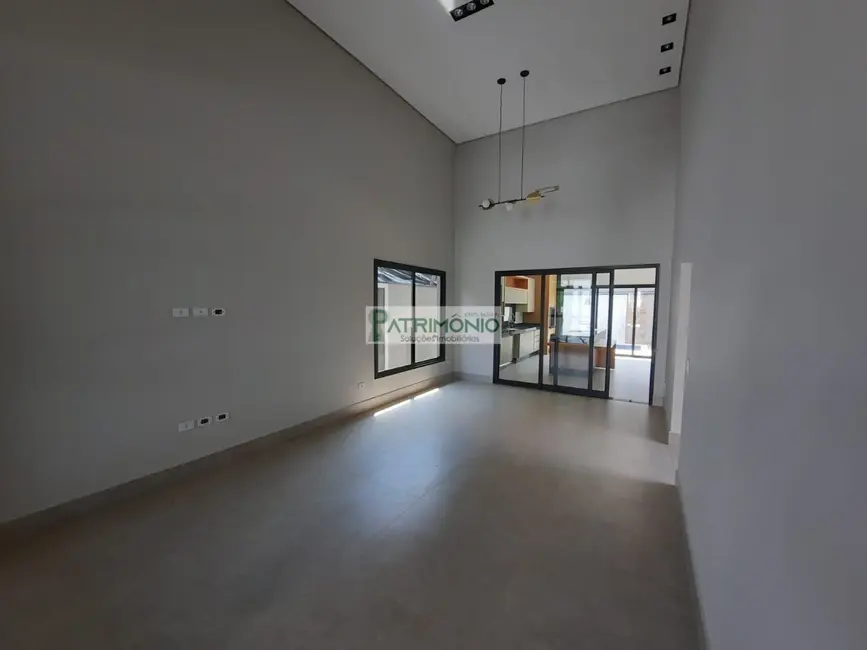 Foto 2 de Casa com 3 quartos à venda, 157m2 em Jaguariuna - SP