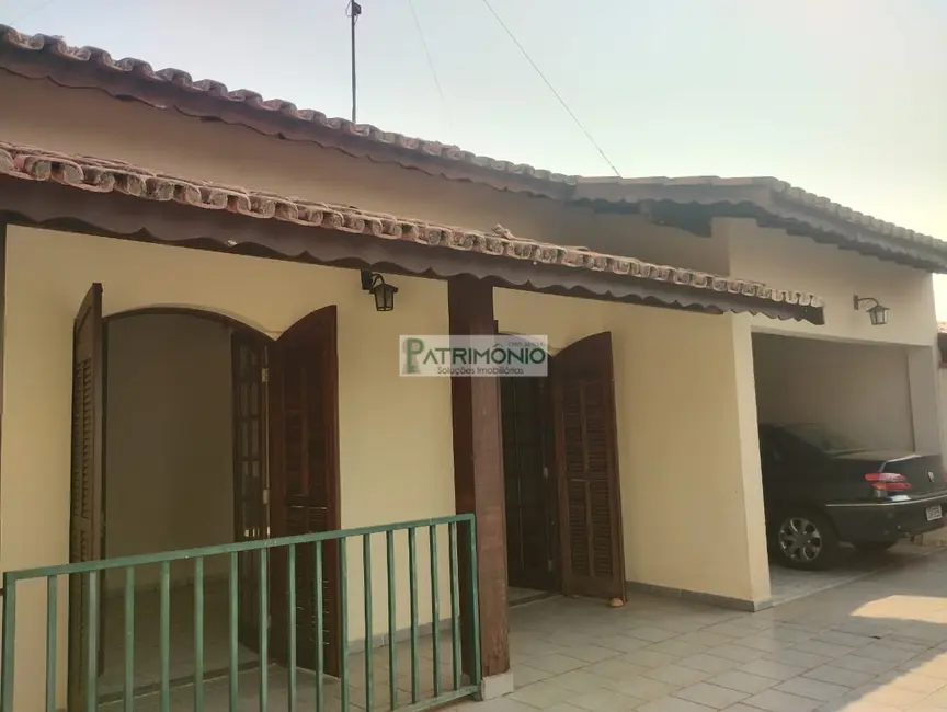 Foto 3 de Casa com 1 quarto à venda, 160m2 em Jaguariuna - SP