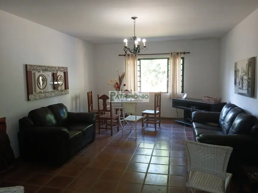 Foto 5 de Sítio / Rancho com 4 quartos à venda, 150m2 em Jaguariuna - SP