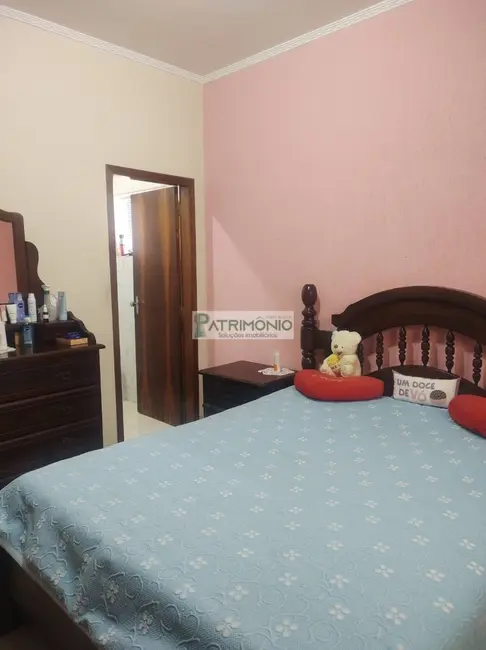 Foto 9 de Casa com 3 quartos à venda, 177m2 em Jaguariuna - SP