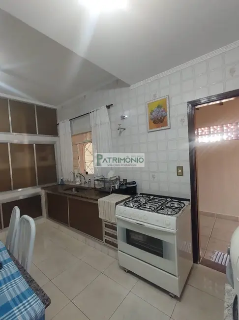 Foto 7 de Casa com 3 quartos à venda, 177m2 em Jaguariuna - SP