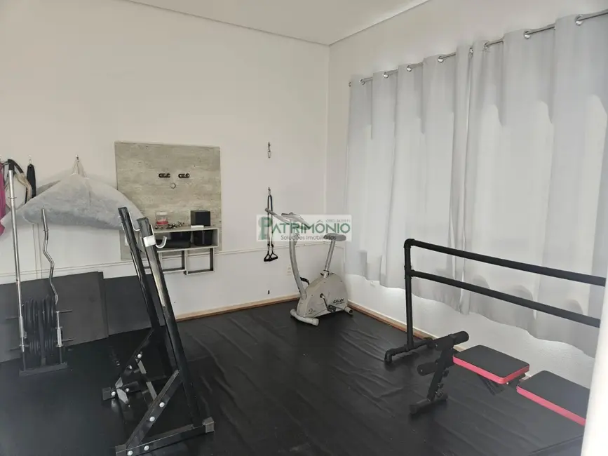 Foto 5 de Casa com 4 quartos à venda, 313m2 em Jaguariuna - SP