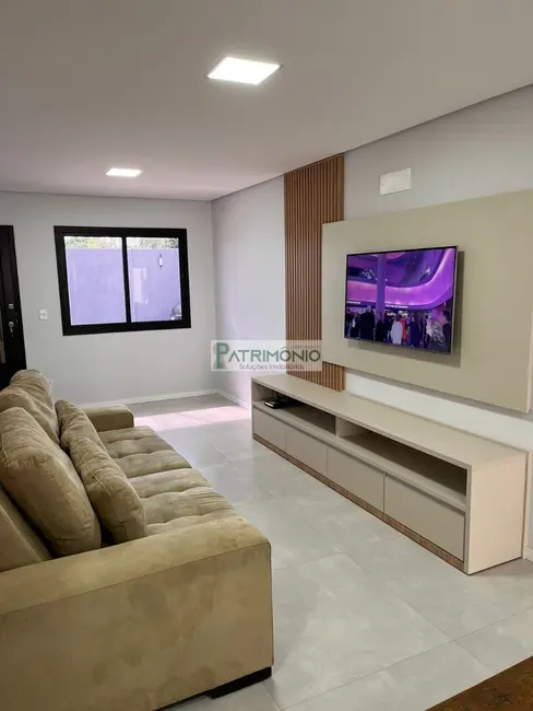 Casa de Condomínio com 2 quartos à venda e para alugar, 130m2 em Holambra - SP - imagem 5 Foto 5 de Casa de Condomínio com 2 quartos à venda e para alugar, 130m2 em Holambra - SP