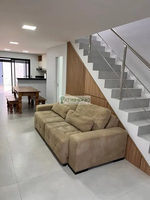 Casa de Condomínio com 2 quartos à venda e para alugar, 130m2 em Holambra - SP - imagem 6 Foto 6 de Casa de Condomínio com 2 quartos à venda e para alugar, 130m2 em Holambra - SP