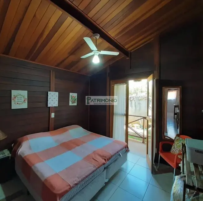 Foto 2 de Casa de Condomínio com 4 quartos à venda, 250m2 em Monte Alegre Do Sul - SP