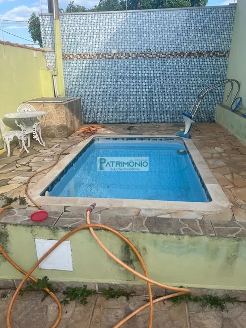 Foto 3 de Casa com 2 quartos à venda, 130m2 em Jaguariuna - SP