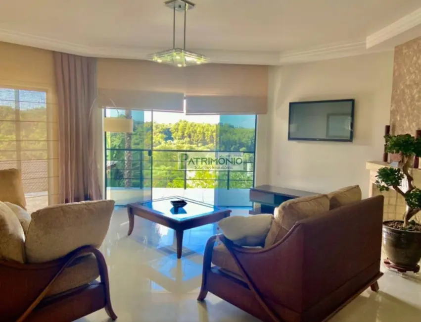 Foto 8 de Casa de Condomínio com 3 quartos à venda e para alugar, 820m2 em Arujázinho I, II e III, Aruja - SP