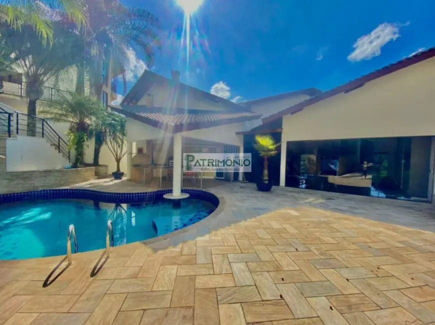 Foto 2 de Casa de Condomínio com 3 quartos à venda e para alugar, 820m2 em Arujázinho I, II e III, Aruja - SP