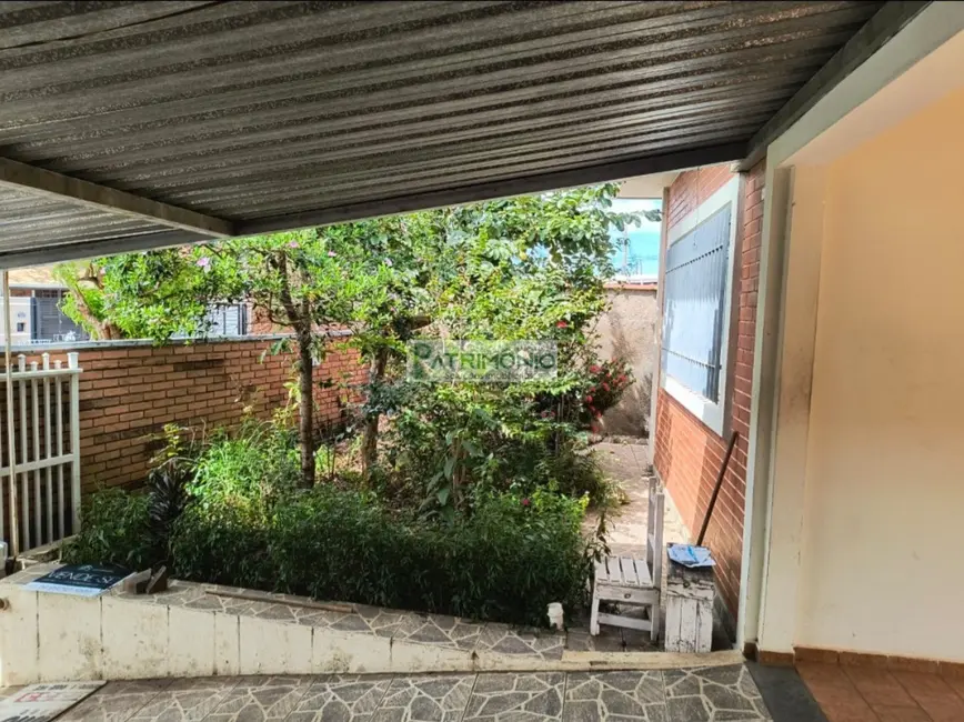 Foto 3 de Casa com 3 quartos à venda, 150m2 em Jaguariuna - SP