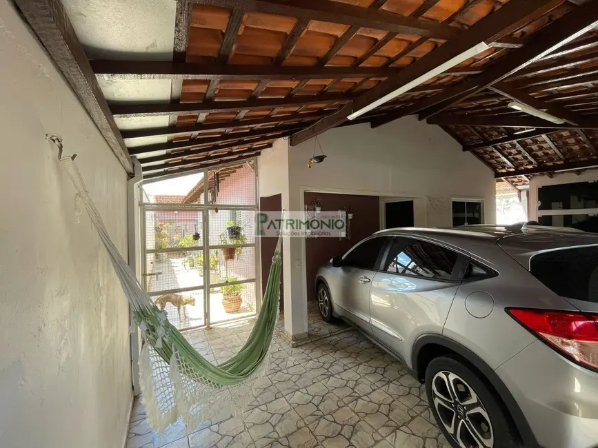 Foto 2 de Casa com 2 quartos à venda, 146m2 em Jaguariuna - SP