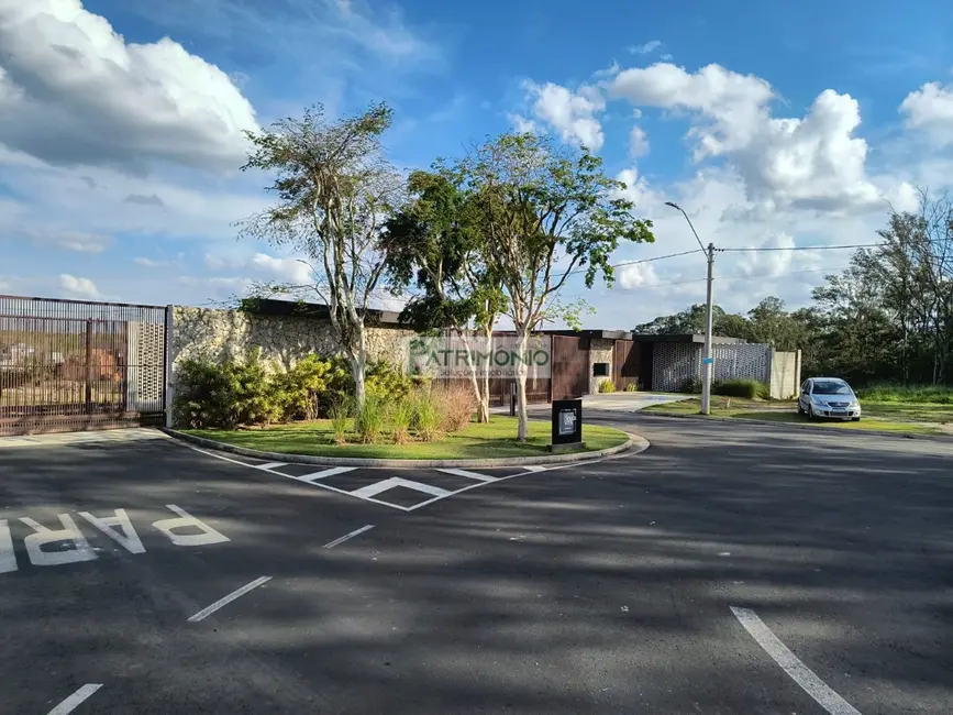 Foto 1 de Terreno / Lote à venda, 250m2 em Jaguariuna - SP