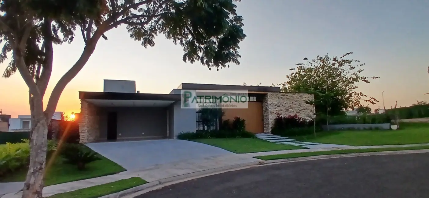 Foto 2 de Casa de Condomínio com 3 quartos à venda e para alugar, 244m2 em Jaguariuna - SP