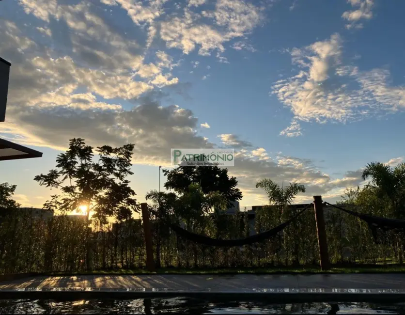 Casa de Condomínio com 4 quartos à venda, 350m2 em Jaguariuna - SP - imagem 4 Foto 4 de Casa de Condomínio com 4 quartos à venda, 350m2 em Jaguariuna - SP