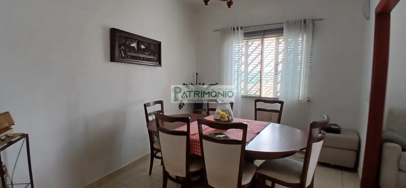 Casa com 4 quartos à venda, 132m2 em Jaguariuna - SP - imagem 8 Foto 8 de Casa com 4 quartos à venda, 132m2 em Jaguariuna - SP