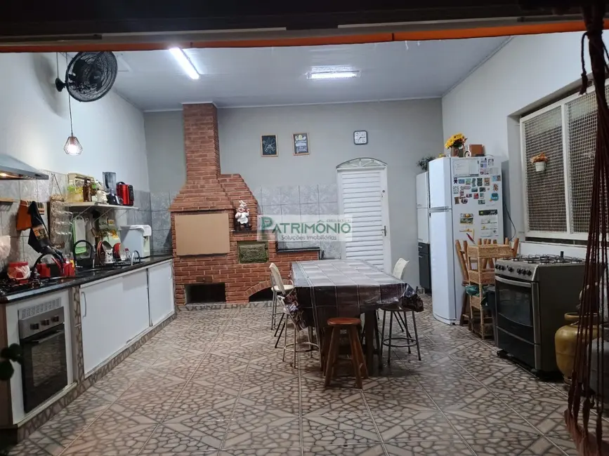 Foto 3 de Casa de Condomínio com 3 quartos à venda, 261m2 em Jaguariuna - SP