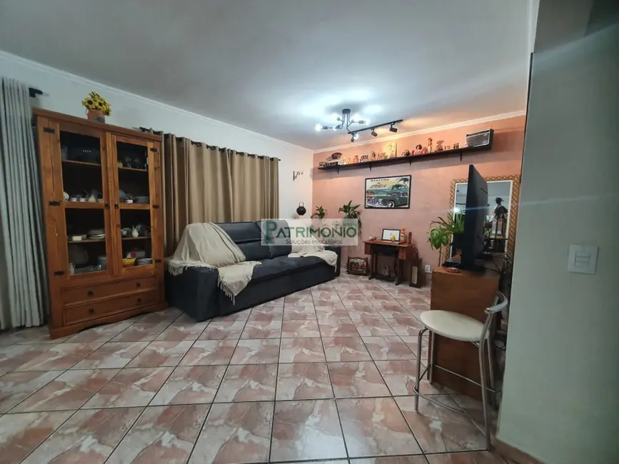 Foto 7 de Casa de Condomínio com 3 quartos à venda, 261m2 em Jaguariuna - SP