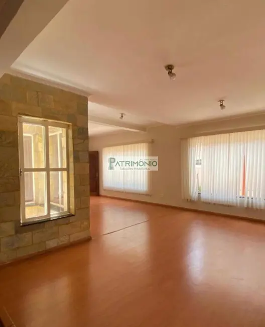 Foto 3 de Casa com 4 quartos à venda, 364m2 em Jaguariuna - SP