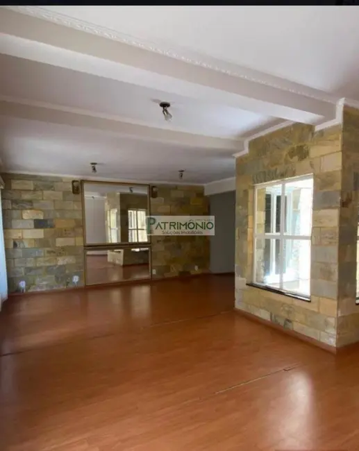 Foto 1 de Casa com 4 quartos à venda, 364m2 em Jaguariuna - SP