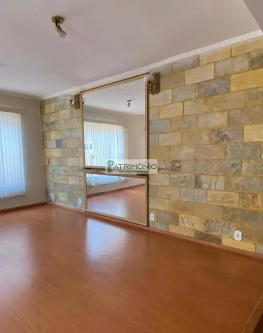 Foto 6 de Casa com 4 quartos à venda, 364m2 em Jaguariuna - SP