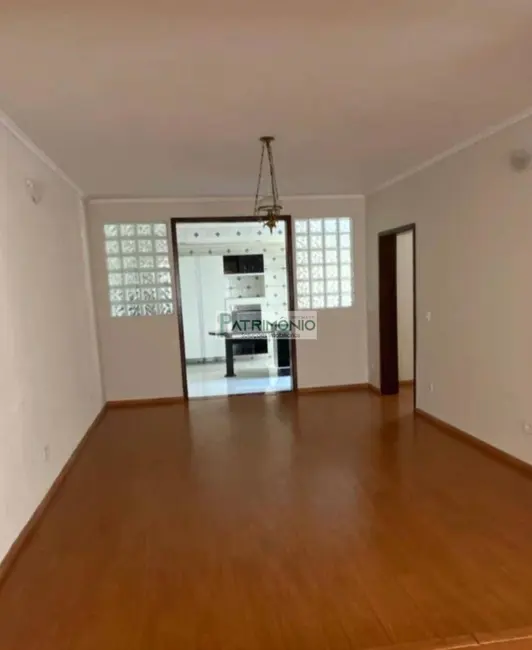 Foto 8 de Casa com 4 quartos à venda, 364m2 em Jaguariuna - SP