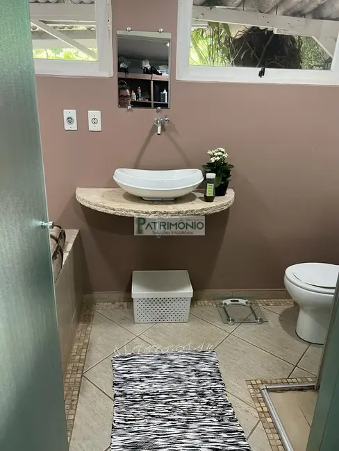 Foto 3 de Chácara com 3 quartos à venda, 240m2 em Jaguariuna - SP