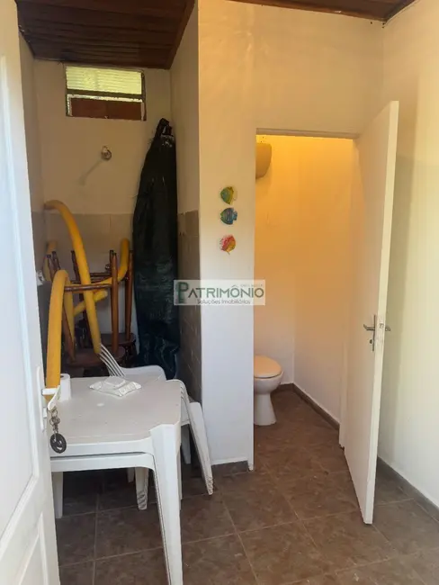 Foto 2 de Chácara com 3 quartos à venda, 240m2 em Jaguariuna - SP