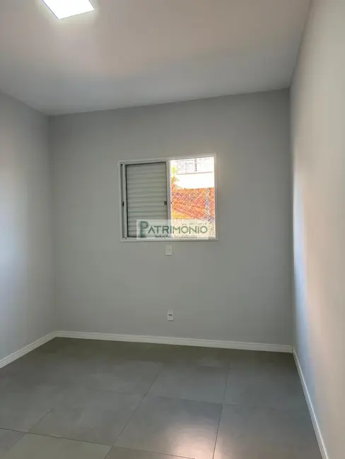 Foto 4 de Apartamento com 2 quartos à venda, 57m2 em Jaguariuna - SP