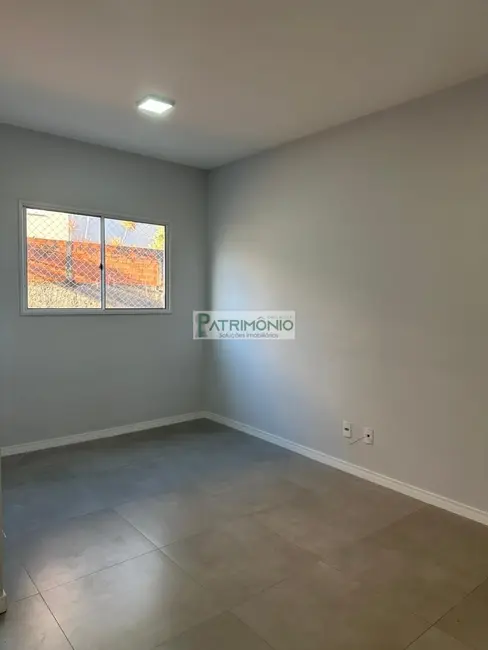 Foto 1 de Apartamento com 2 quartos à venda, 57m2 em Jaguariuna - SP